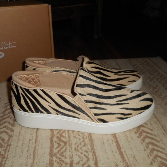 Dr. Scholl's Shoes - NIB Dr. Scholl's fur with zebra pattern slip on, size 8